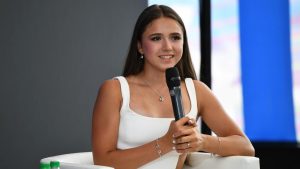 Подробнее о статье Камила Валиева: как юная звезда прокладывает путь обратно